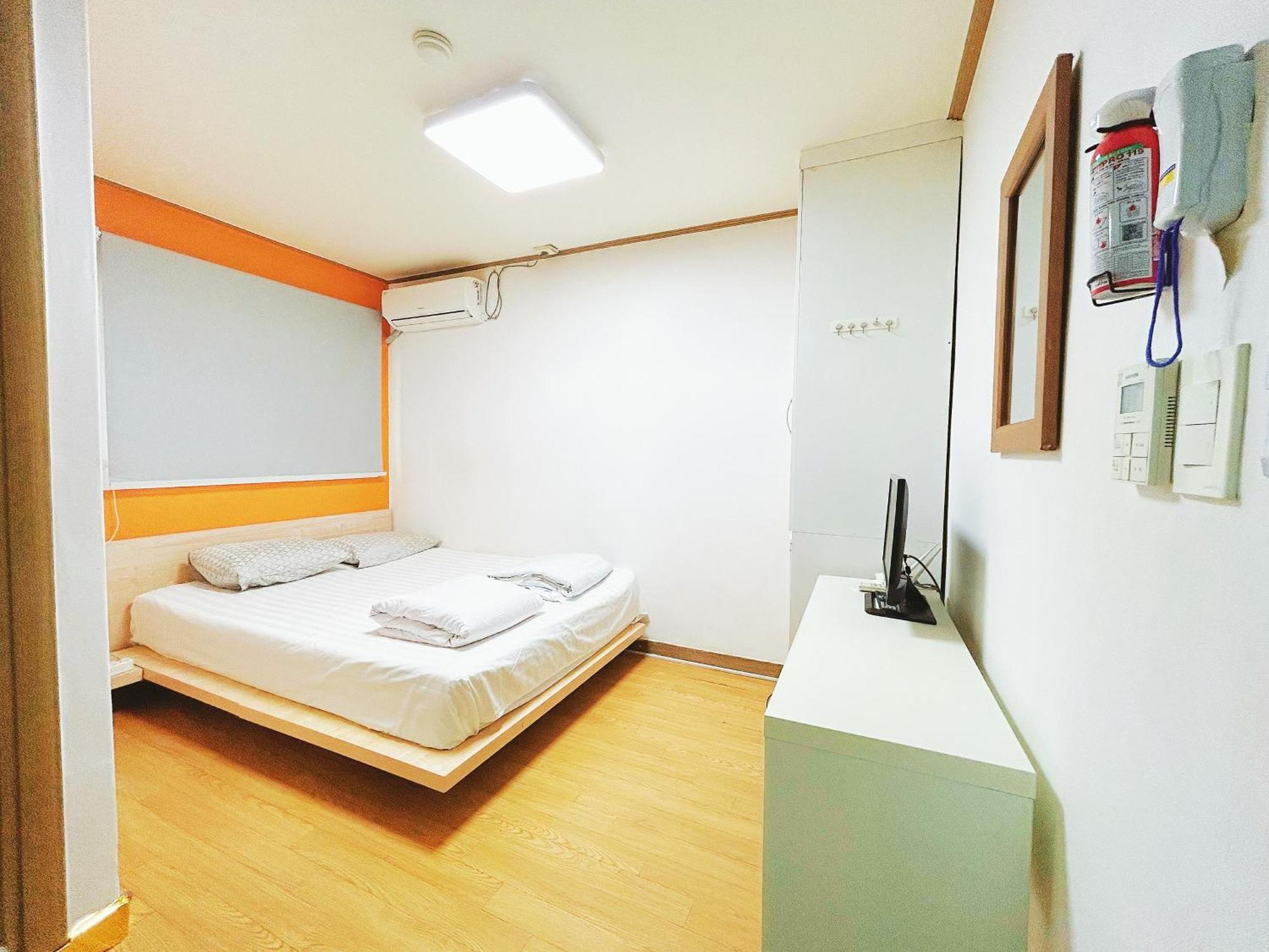 Sarang Guesthouse Dongdaemun Сеул Экстерьер фото