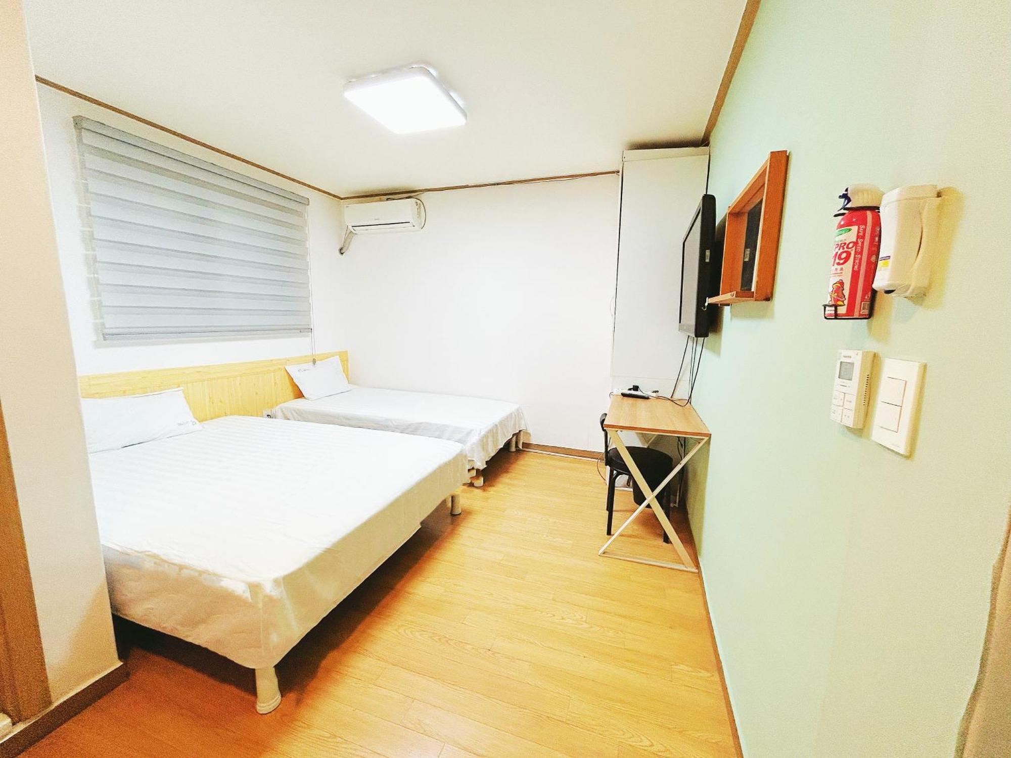 Sarang Guesthouse Dongdaemun Сеул Экстерьер фото
